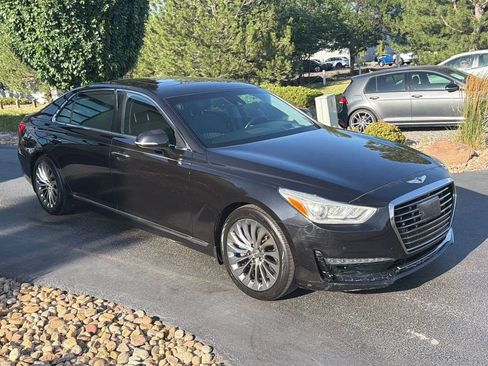 Used 2019 Genesis G90 3.3T Premium RWD image 3