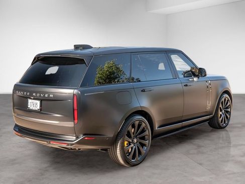 Used 2025 Land Rover Range Rover Long Wheelbase Autobiography AWD/4WD image 8
