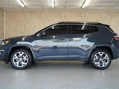 Used 2018 Jeep Compass Limited w/ Navigation Group FWD image 5