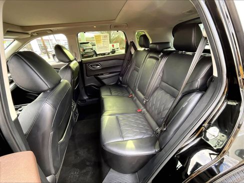 Used 2023 Nissan Rogue Platinum w/ Platinum Premium Package image 15