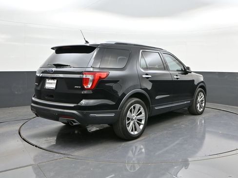 Used 2019 Ford Explorer Limited w/ Class III Trailer Tow Package image 11