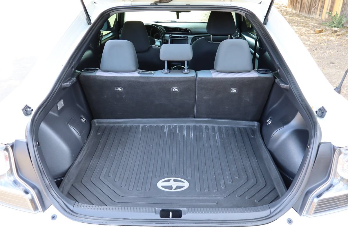 Used 2015 Scion tC FWD image 14