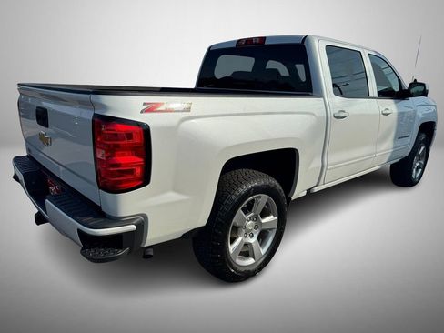 Used 2018 Chevrolet Silverado 1500 LT w/ All Star Edition AWD/4WD image 3