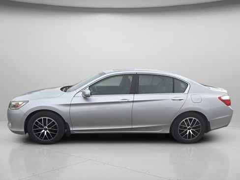 Used 2013 Honda Accord Touring image 6