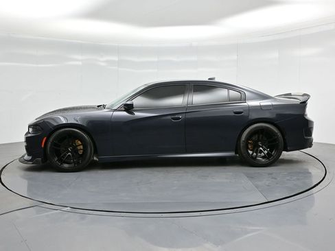 Used 2019 Dodge Charger R/T image 28
