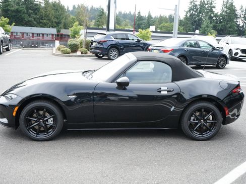 New 2026 MAZDA MX-5 Miata Sport w/ Weather Package RWD image 9