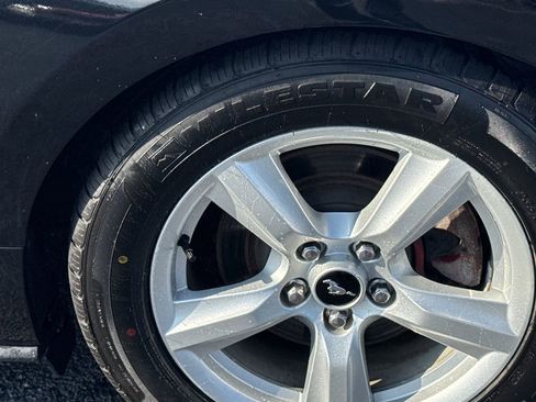 Used 2016 Ford Mustang Coupe image 11