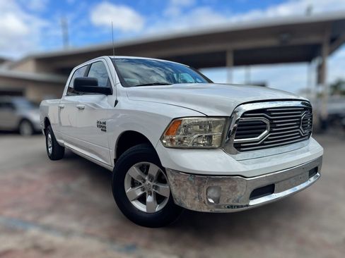 Used 2021 RAM 1500 Classic SLT image 3