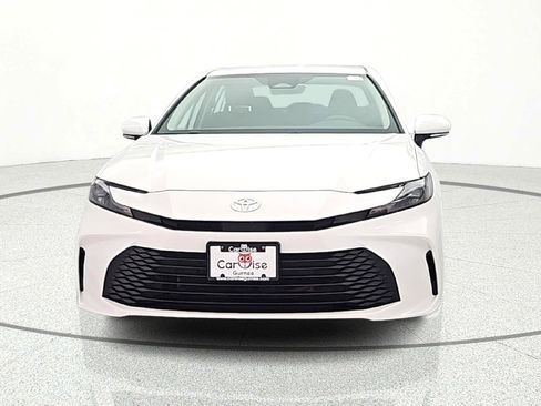 Used 2025 Toyota Camry LE w/ Convenience Package image 2