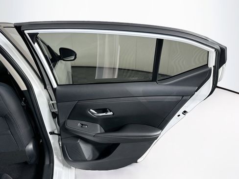 Used 2020 Nissan Sentra SR w/ Trunk Package image 27