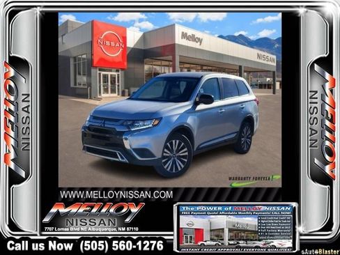 Used 2020 Mitsubishi Outlander ES image 1