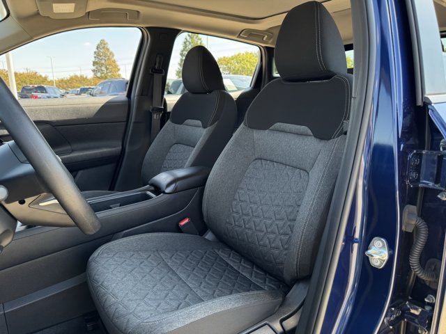 Used 2026 Nissan Kicks SV w/ SV Premium Package FWD image 27