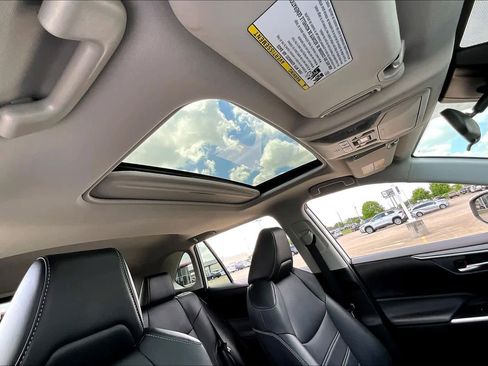 Certified 2021 Toyota RAV4 XLE Premium image 14