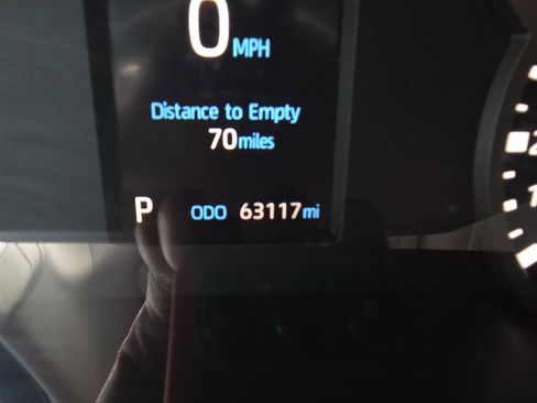 Used 2022 Toyota Tundra Limited w/ Power Package image 11