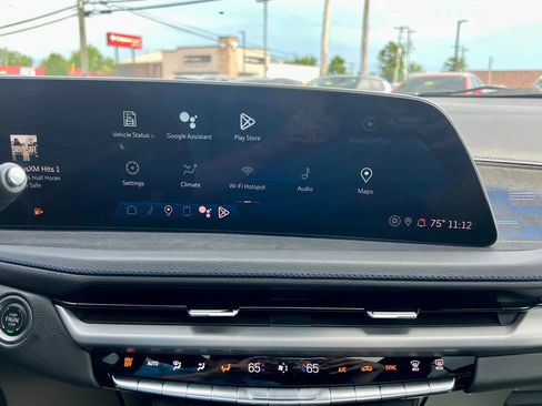 Used 2024 Cadillac XT4 Sport FWD image 13