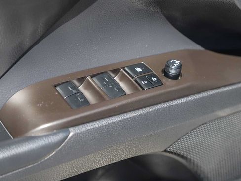 Used 2023 Toyota Camry SE FWD image 20