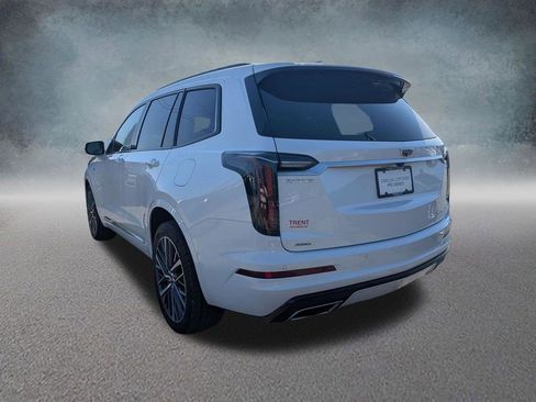 Certified 2024 Cadillac XT6 Sport w/ Technology Package AWD/4WD image 3