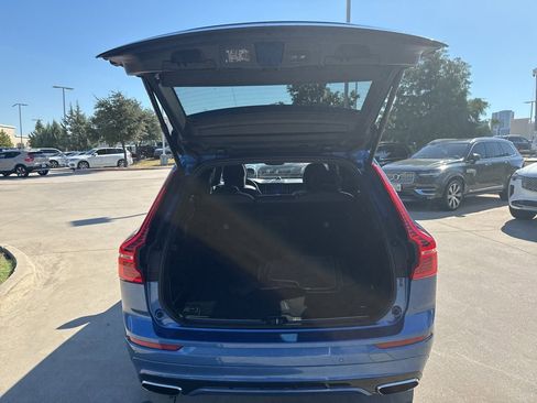 Used 2019 Volvo XC60 T5 R-Design image 8