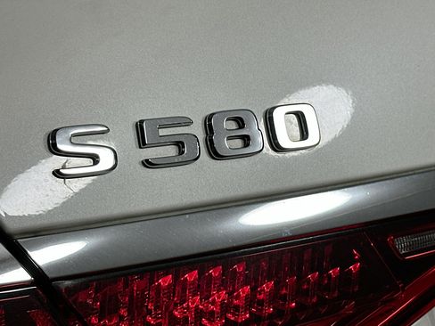 Used 2023 Mercedes-Benz S 580 4MATIC Sedan image 25