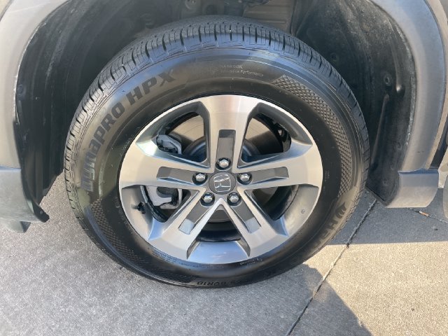 Used 2025 Honda Pilot EX-L image 28