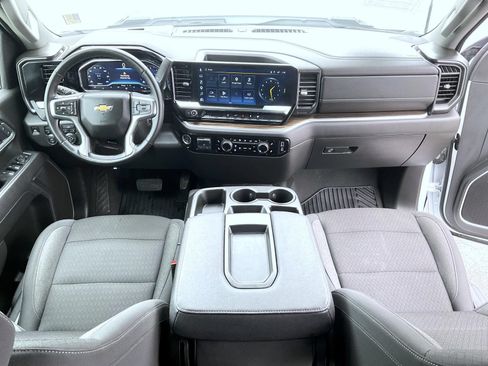Certified 2025 Chevrolet Silverado 2500 LT w/ Convenience Package AWD/4WD image 13