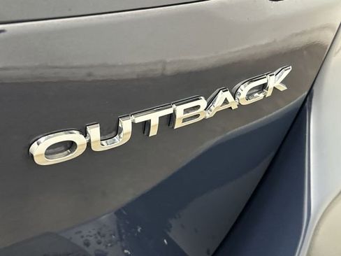 Certified 2025 Subaru Outback Limited image 30