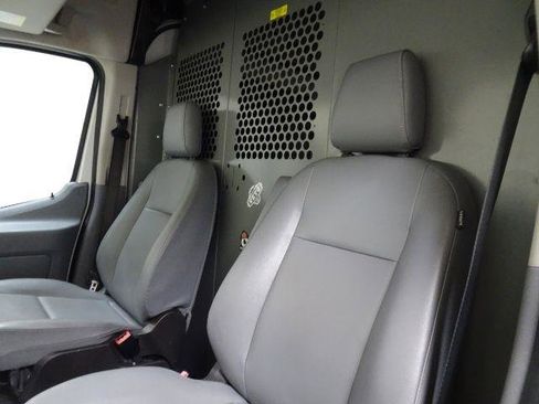 Used 2017 Ford Transit 250 148 Medium Roof RWD image 25