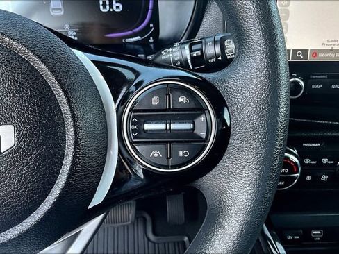 Certified 2025 Kia Soul S FWD image 11
