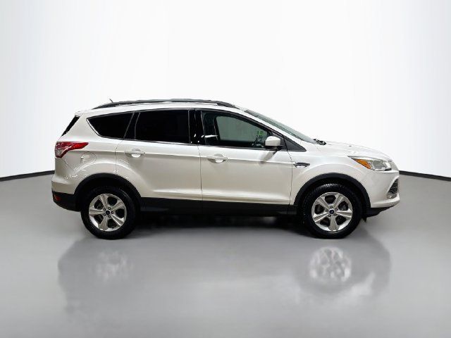 Used 2016 Ford Escape SE w/ SE Leather Comfort Package AWD/4WD image 6