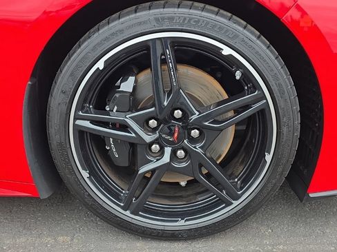 Used 2024 Chevrolet Corvette Stingray Premium Cpe w/ Z51 Performance Package RWD image 20