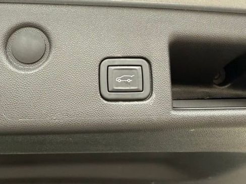 Used 2024 Chevrolet Equinox LT image 12