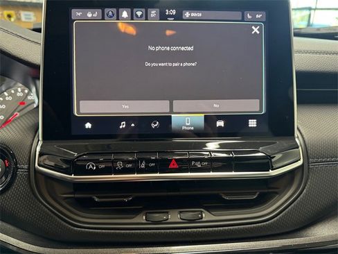 New 2026 Jeep Compass Limited image 18