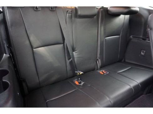 Certified 2021 Toyota Highlander Limited AWD/4WD image 21