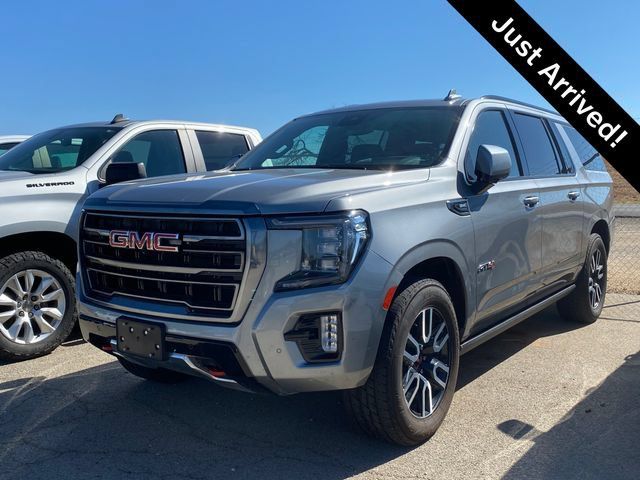 Used 2023 GMC Yukon XL AT4 w/ AT4 Premium Plus Package AWD/4WD image 1