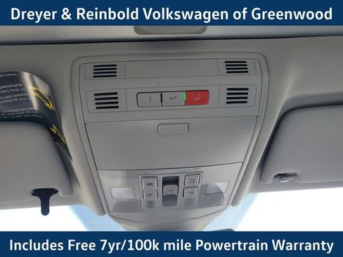 New 2025 Volkswagen Jetta SE image 28