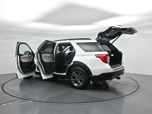 Certified 2023 Ford Explorer XLT w/ Equipment Group 202A image 37