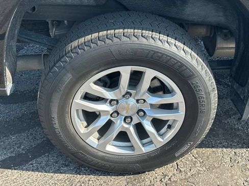 Used 2022 Chevrolet Silverado 1500 LT w/ Bed Protection Package AWD/4WD image 12