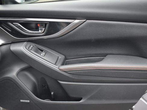 Used 2020 Subaru Crosstrek 2.0i Limited w/ Moonroof Package w/Navigation AWD/4WD image 24