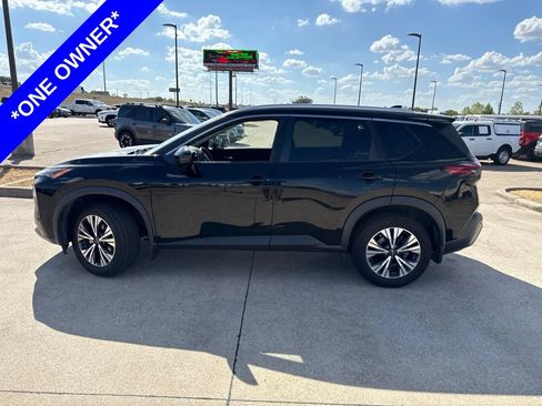 Used 2022 Nissan Rogue SV w/ SV Premium Package AWD/4WD image 3