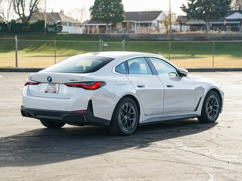 Used 2025 BMW i4 xDrive40i image 5