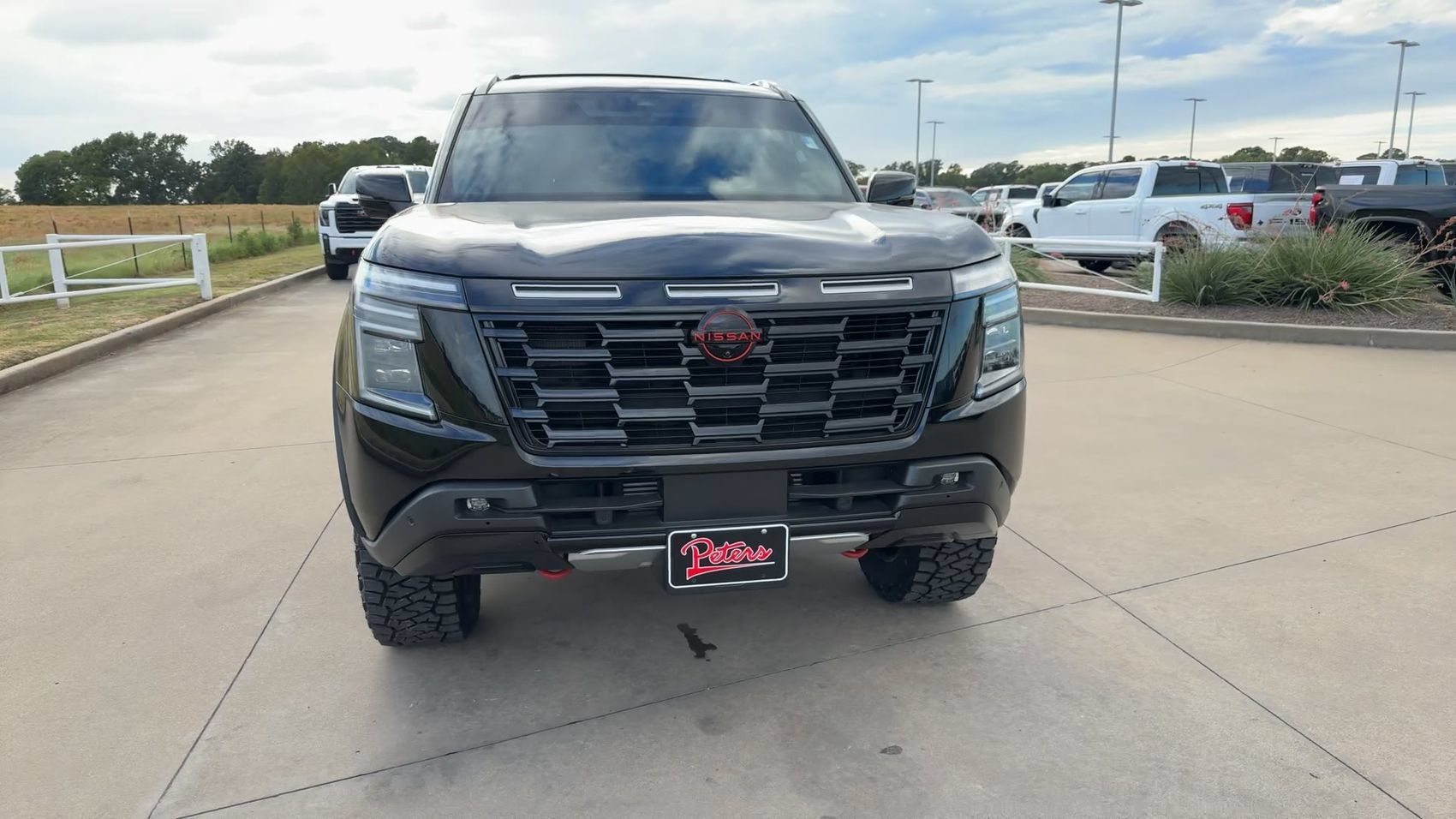 Used 2025 Nissan Armada PRO-4X AWD/4WD image 4