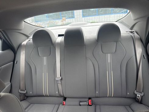 Used 2025 Hyundai Elantra Sport image 8