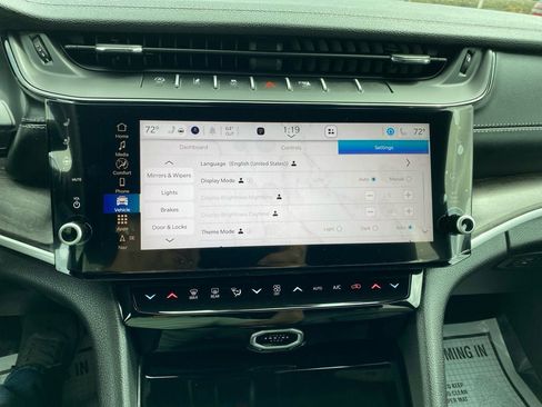 New 2026 Jeep Grand Cherokee L Limited AWD/4WD image 25