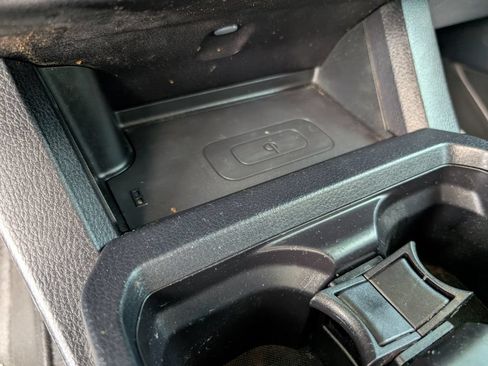 Used 2019 Toyota Tacoma TRD Off-Road AWD/4WD image 17
