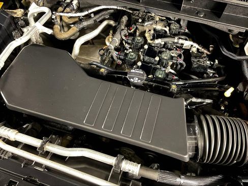 Used 2022 GMC Sierra 1500 SLE image 42