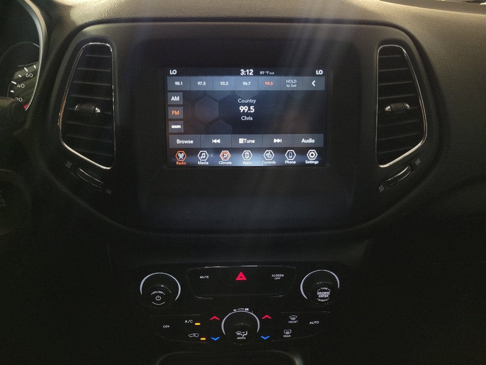 Used 2019 Jeep Compass Latitude w/ Popular Equipment Group AWD/4WD image 25