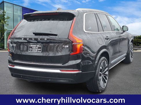 New 2026 Volvo XC90 T8 Plus image 5