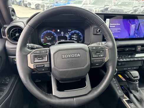 Certified 2025 Toyota Land Cruiser w/ Premium Package AWD/4WD image 11