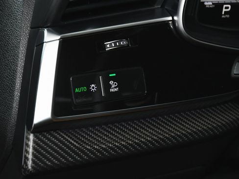 Used 2024 Audi RS Q8 w/ Black Optic Package image 33