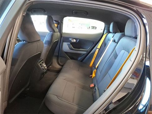 Used 2022 Polestar Polestar 2 Long Range Dual Motor w/ Performance Package image 12